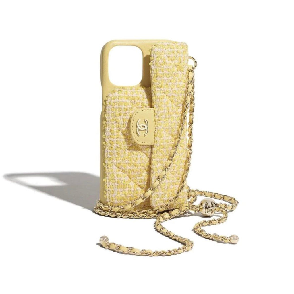 Telefoonhoesje met pasjeshouder geopend