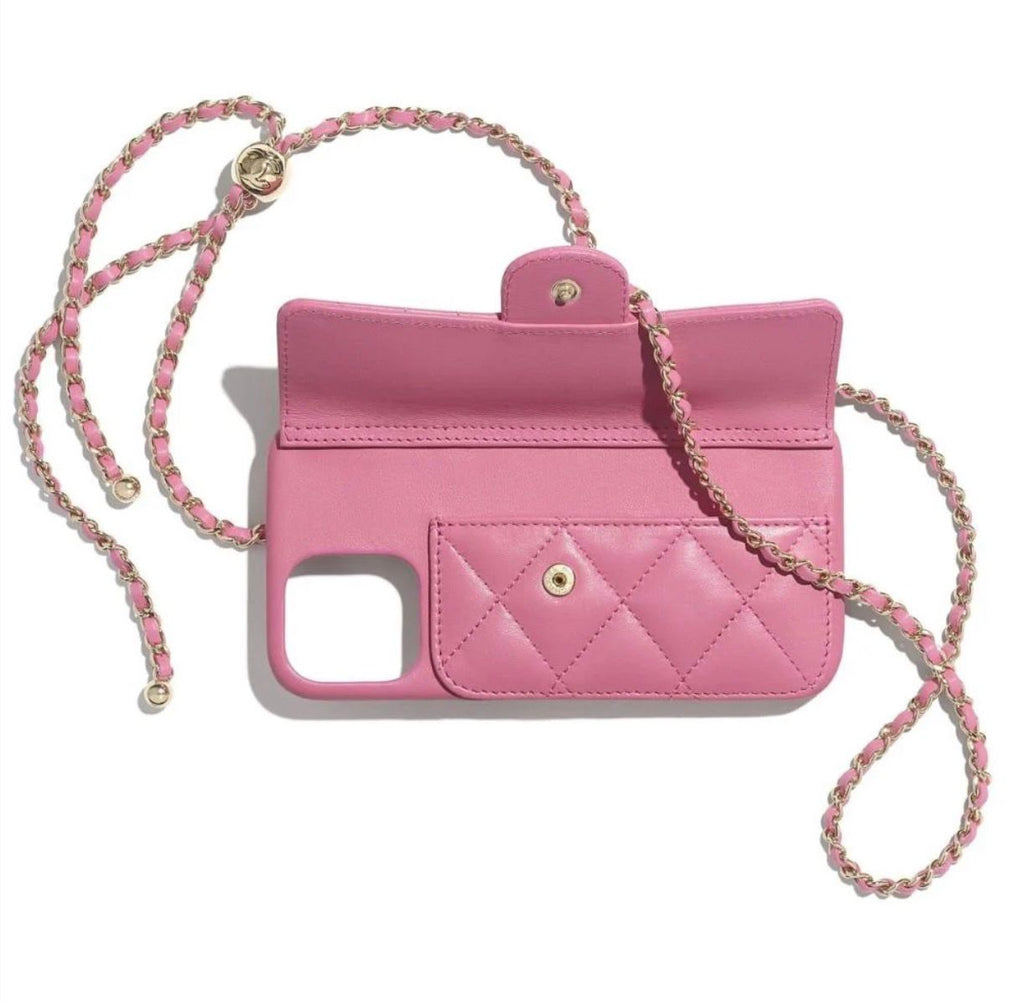 Detailweergave van het quilted patroon van het telefoonhoesje